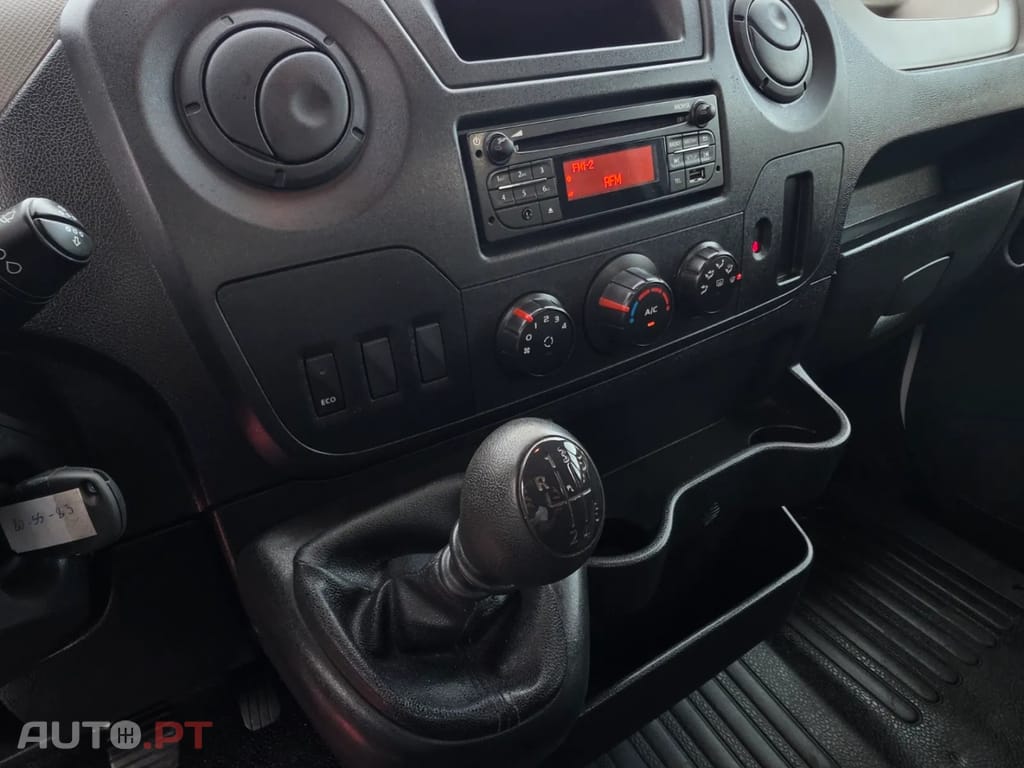 Renault Master 2.3 dCi 125.35 L4 MJ