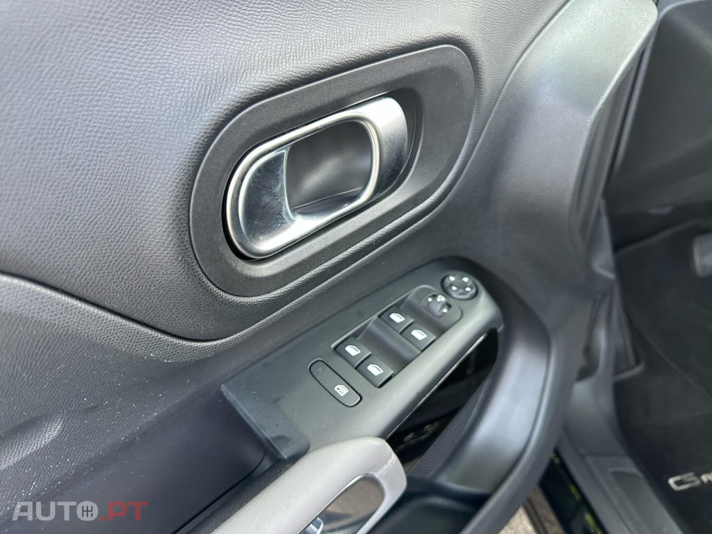 Citroen C5 Aircross 1.6 Hybrid Feel Pack e-EAT8