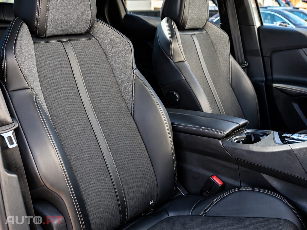 Peugeot 3008 1.5 BlueHDi GT Line EAT8