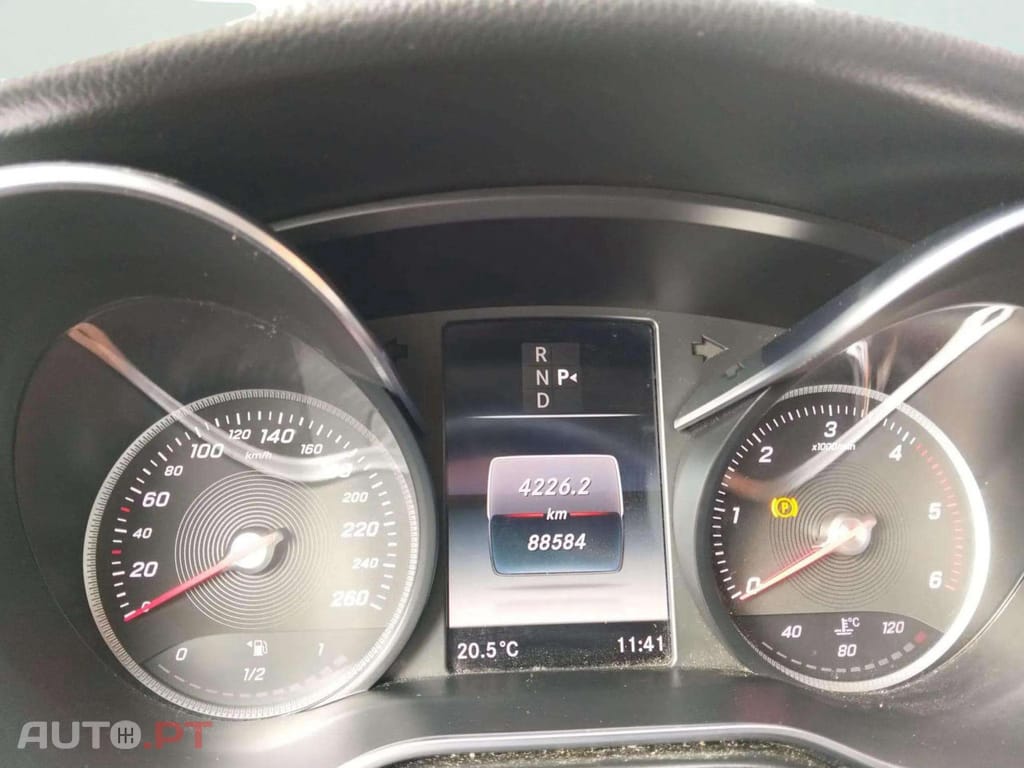 Mercedes-Benz V 220 d Longo Avantgarde Aut.