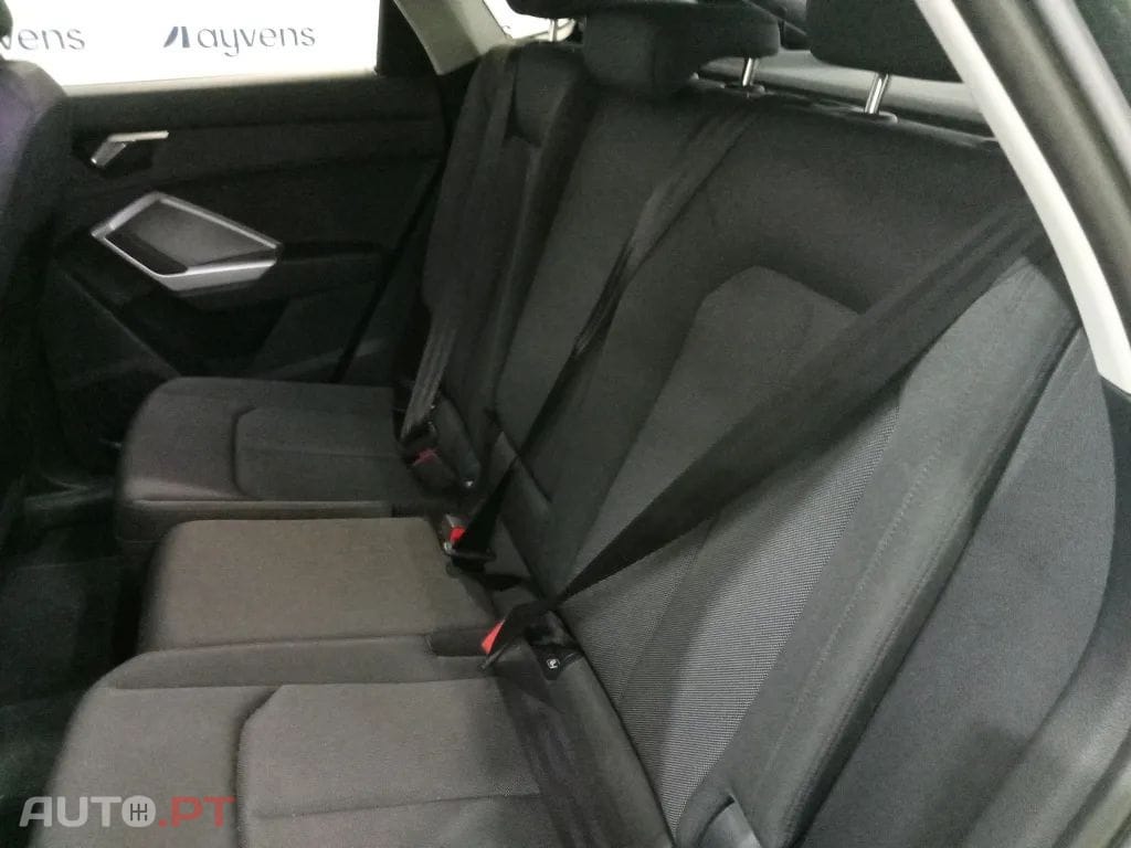 Audi Q3 35 TDI S line S tronic