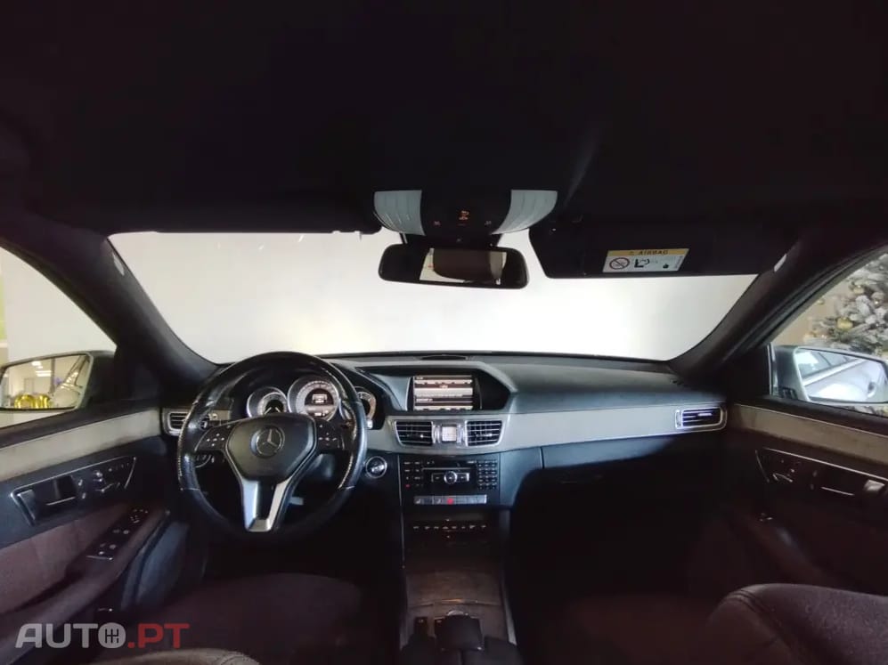 Mercedes-Benz E 300 Bluetec Hybrid Avantgarde