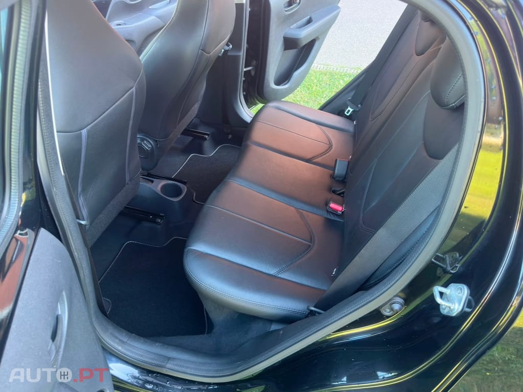 Peugeot 108 1.0 AUTOMÁTICO