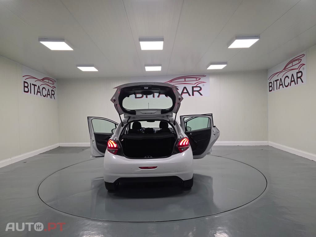 Peugeot 208 1.6 BlueHDi Allure