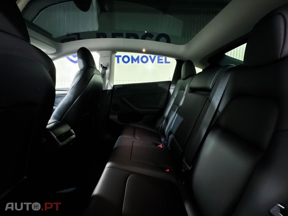 Tesla Model Y Long Range Dual Motor AWD