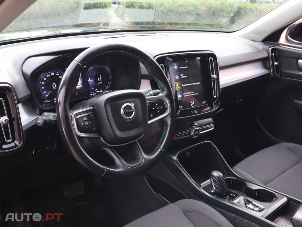 Volvo XC40 Hibrido-Gasolina