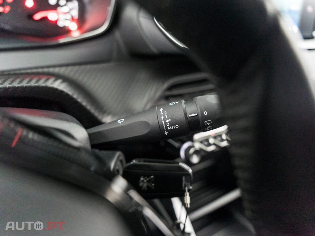 Peugeot 2008 1.2 PureTech Active Pack