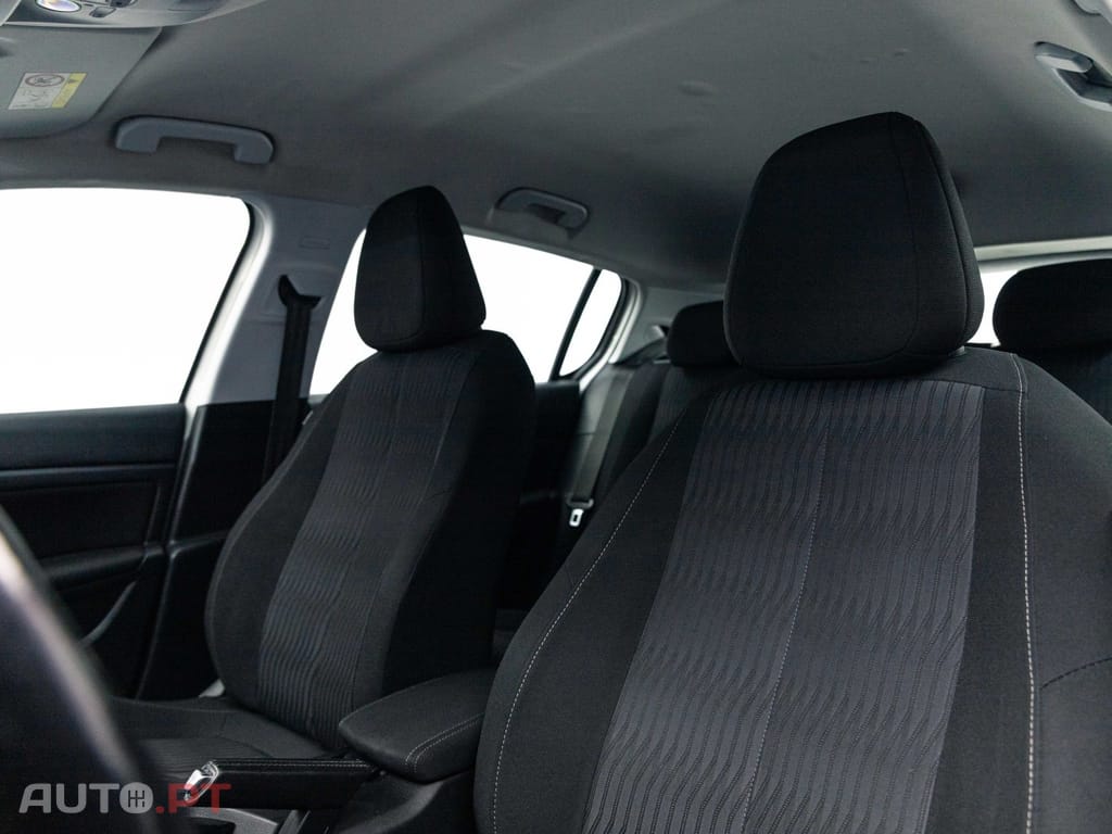 Peugeot 308 1.6 e-HDi Active J17