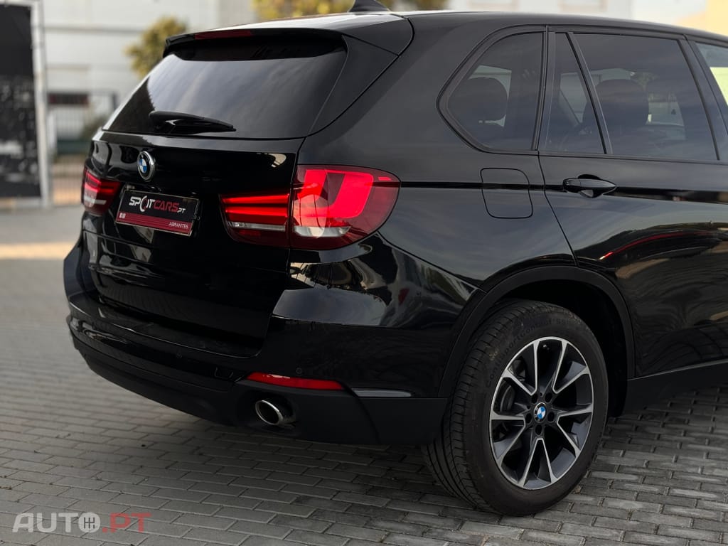 BMW X5 25 d sDrive Comfort 7L