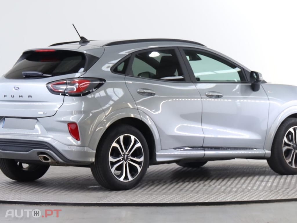 Ford Puma 1.0 Ecoboost MHEV ST-Line 