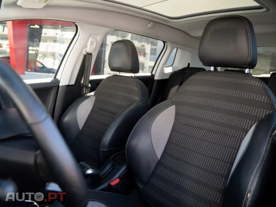 Peugeot 2008 1.6 BlueHDi Allure