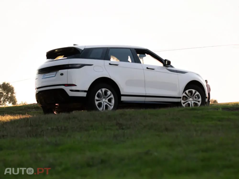 Land Rover Evoque 2.0 D150 AWD R-Dynamic Auto
