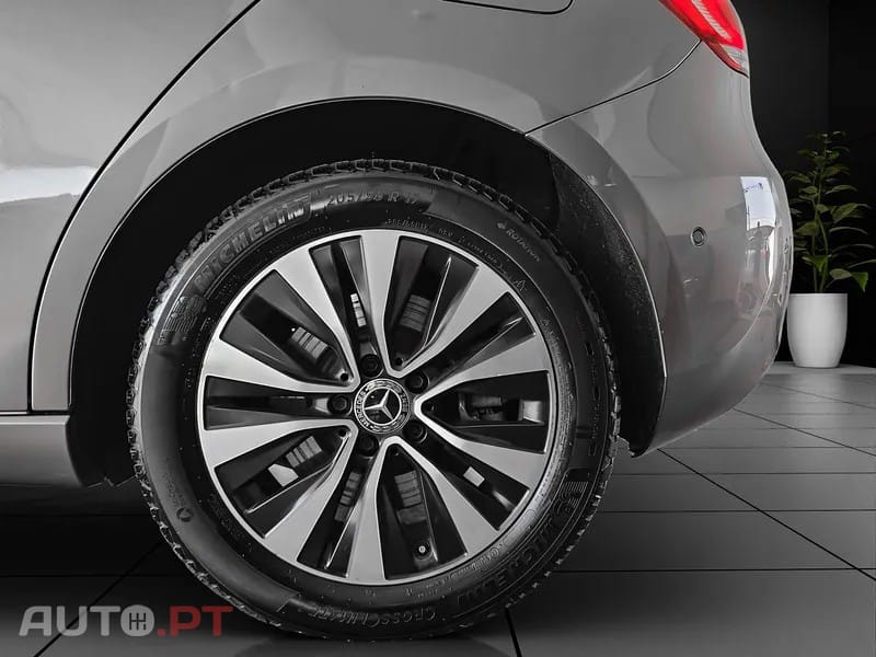 Mercedes-Benz A 250 Hybrid EQ Power