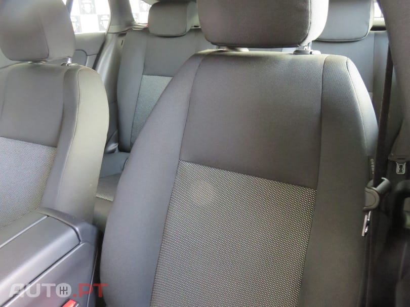 Mercedes-Benz CLA 180 d Shooting Brake Business Solutions