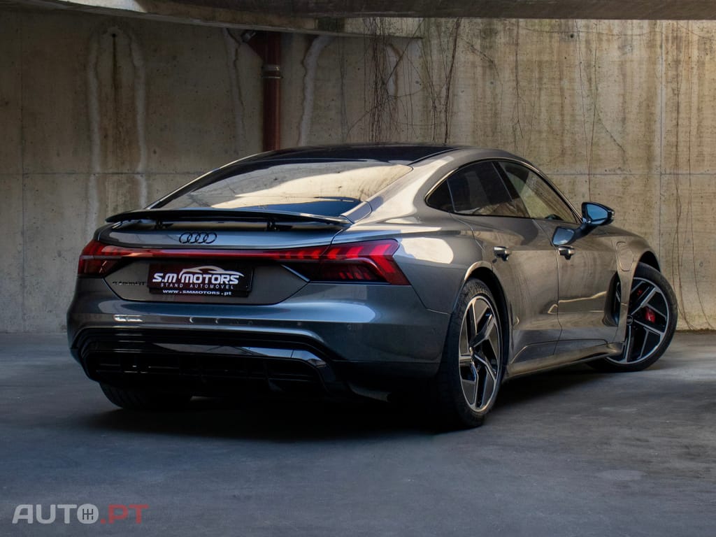 Audi E-Tron GT quattro