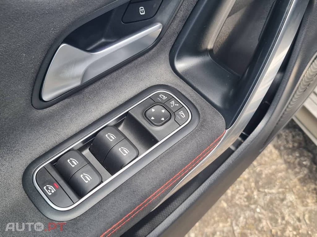 Mercedes-Benz CLA 200 d Shooting Brake 8G-DCT Edition AMG Line