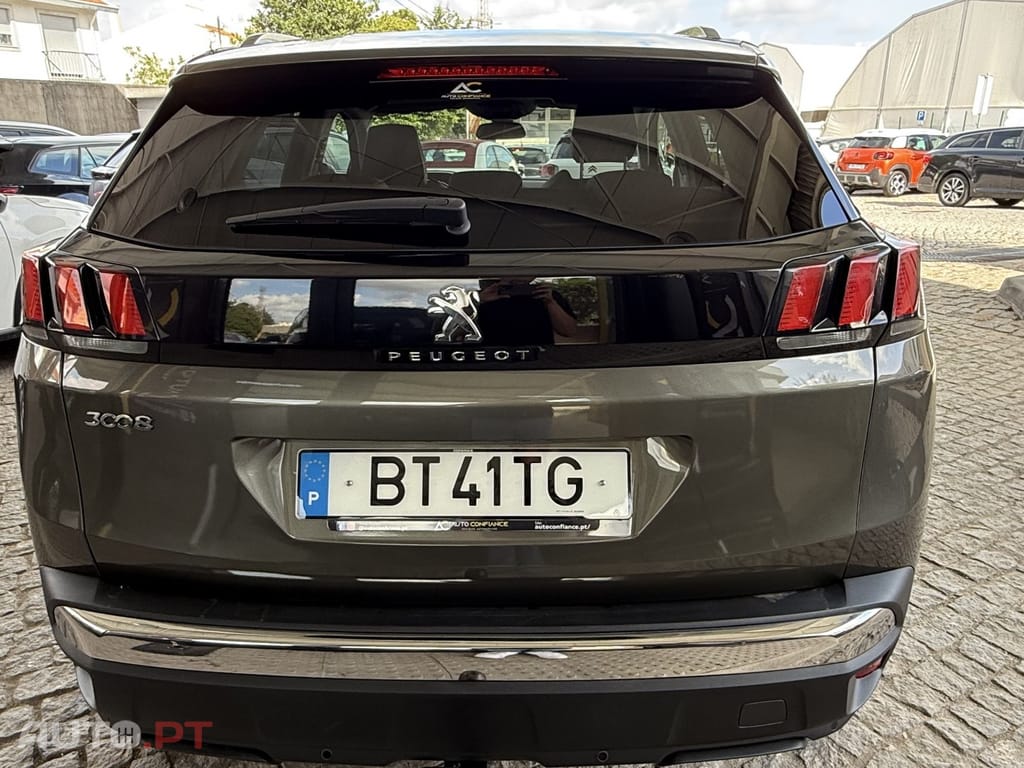 Peugeot 3008 1.2 PureTech Allure