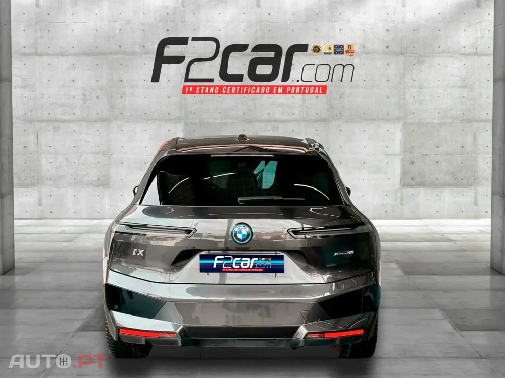 BMW iX xDrive 40 Pack Desportivo