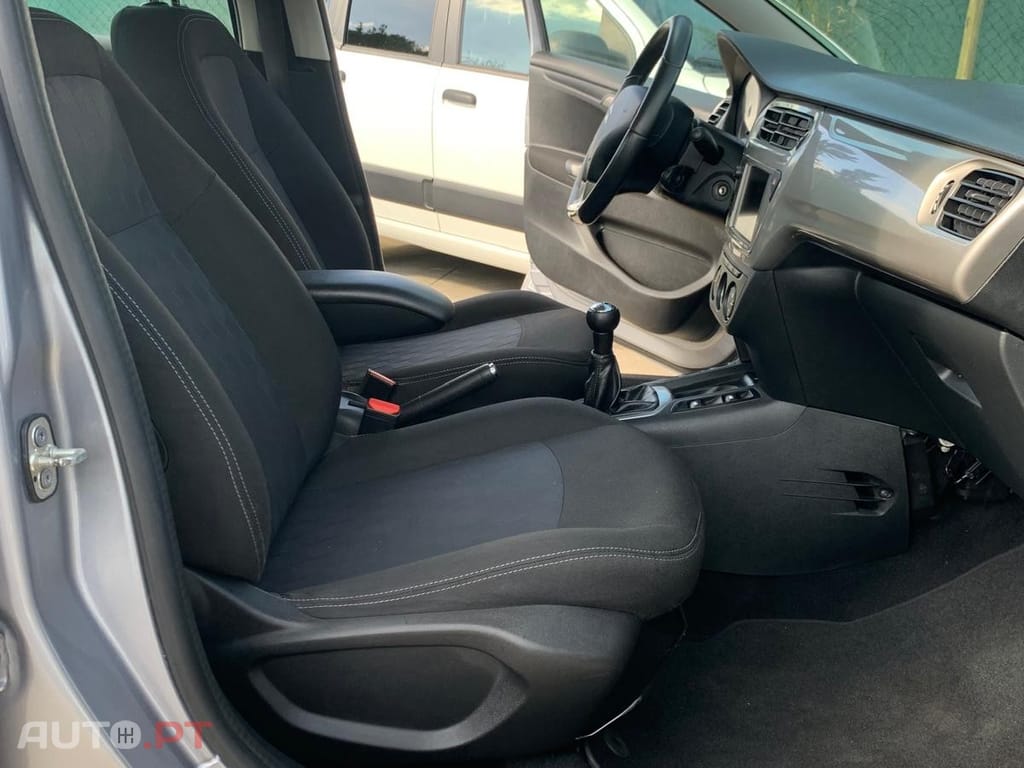Citroen C-Elysée 1.2 PureTech Shine
