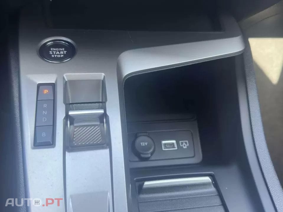 Peugeot E-308 54 kWh E-Style