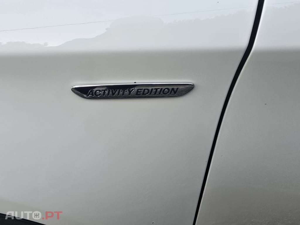 Mercedes-Benz GLA 180 Activity Edition