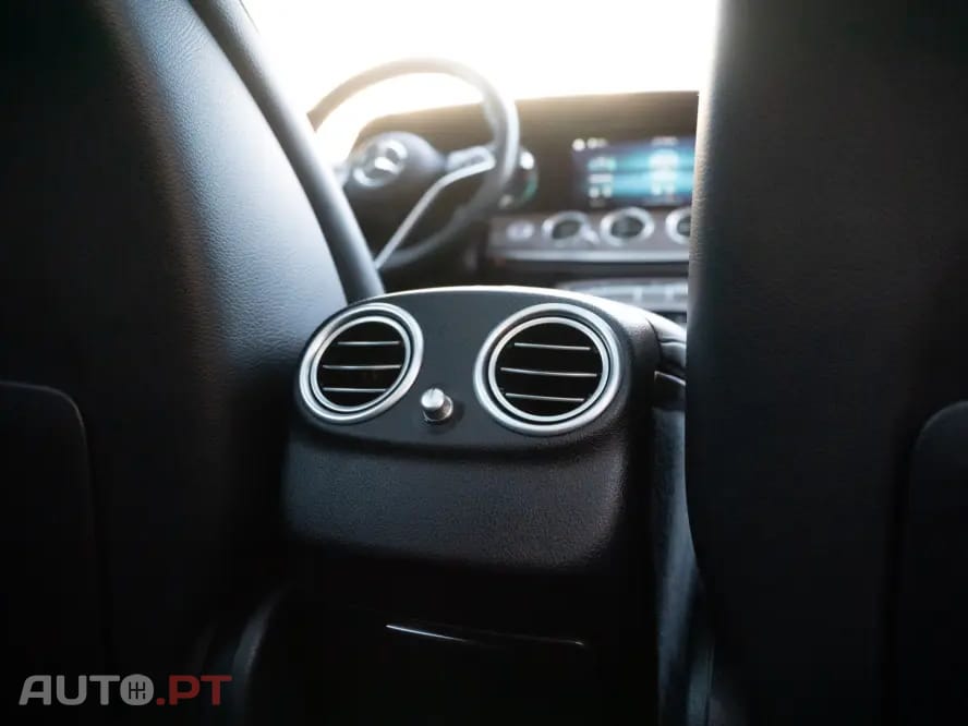Mercedes-Benz E 300 de 9G-TRONIC AMG Line