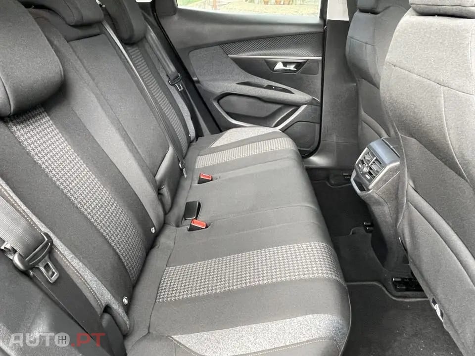 Peugeot 3008 1.5 BlueHDi Active Pack