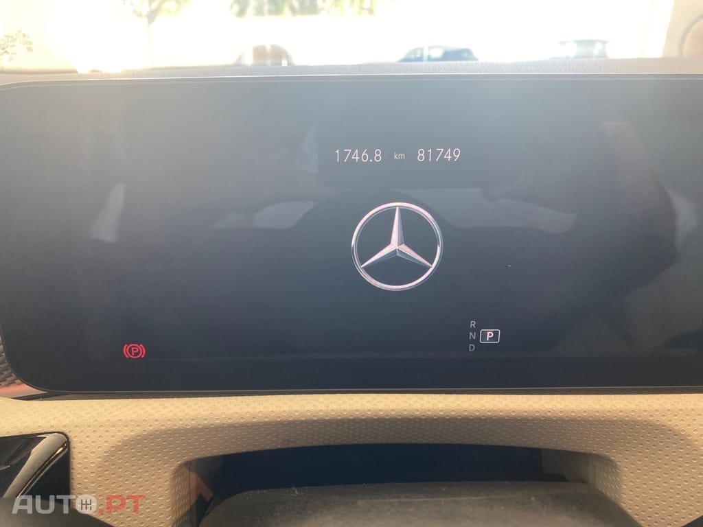 Mercedes-Benz CLA 180 CDI Shooting Brake Luxury Aut.