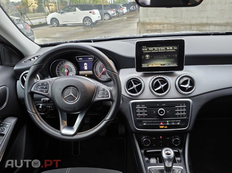 Mercedes-Benz GLA 180 d Urban