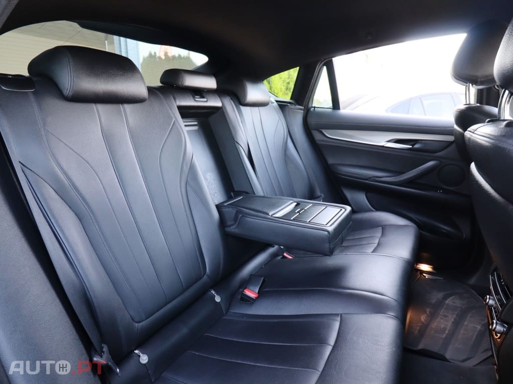 BMW X6 30 d xDrive Pack M — fotografia 12