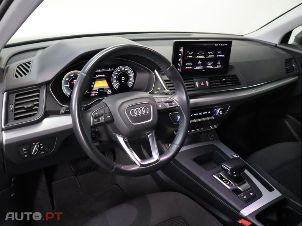 Audi Q5 50 TFSIe quattro S tronic Advance 