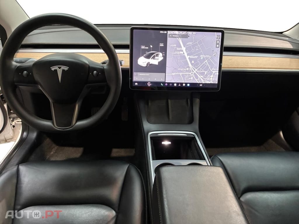 Tesla Model 3 Standard Range Plus RWD