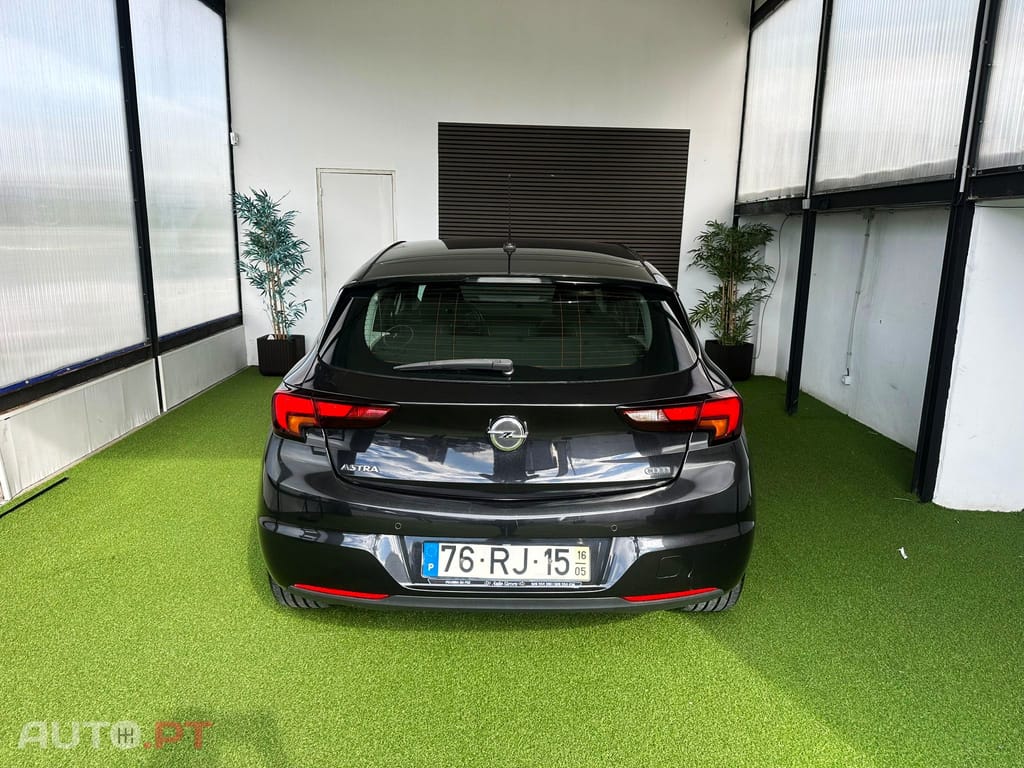 Opel Astra Dynamic S/S