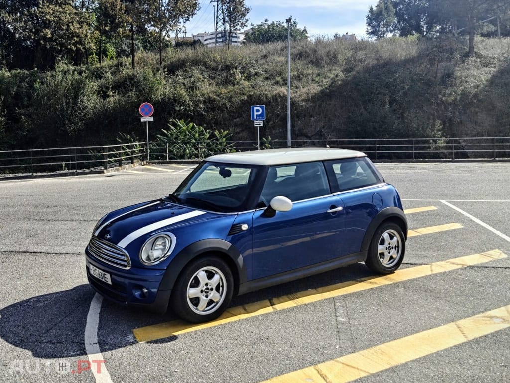 MINI Cooper Cooper D