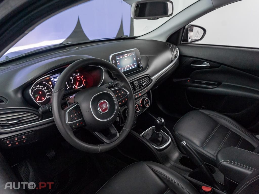 Fiat Tipo 1.3 M-Jet Lounge