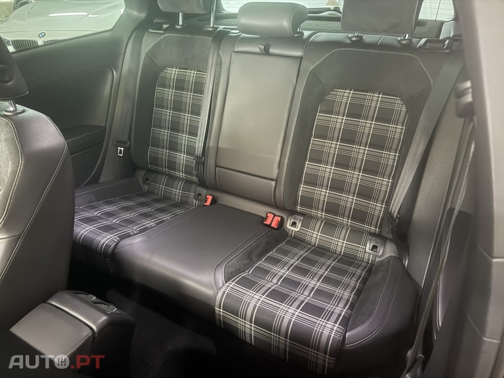 Volkswagen Golf 2.0 TDI GTD DSG