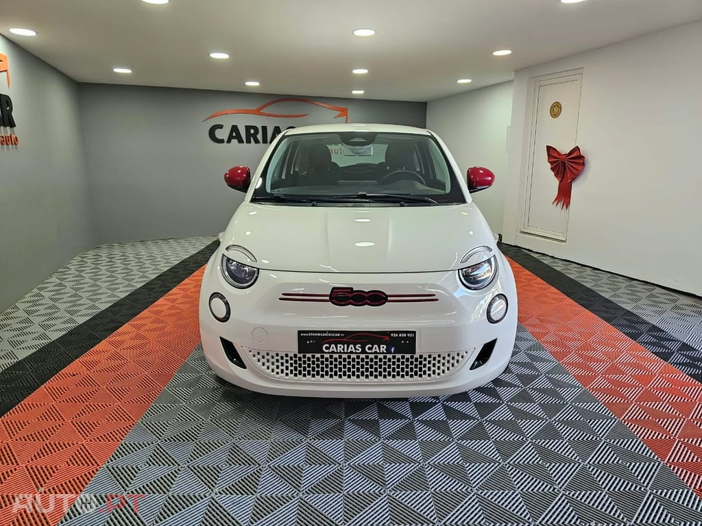 Fiat 500e 42 Kwh RED