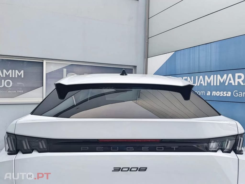 Peugeot 3008 1.2 Hybrid Allure Pack e-DCS6