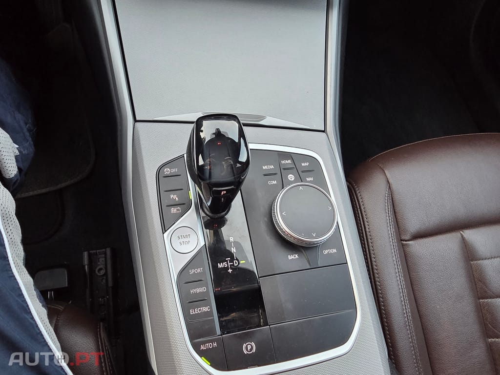 BMW 330 hibrido plug-in xdrive touring