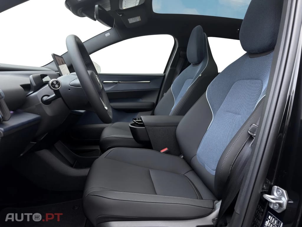 Volvo EX30 69 kWh Single Motor Extended Range Ultra