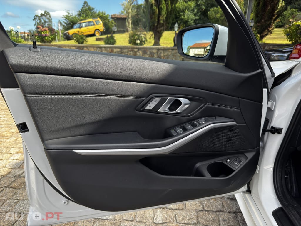 BMW 330 e Corporate Edition Auto