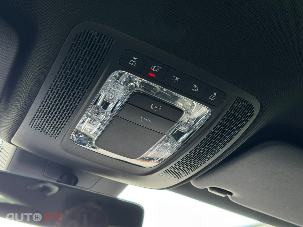 Mercedes-Benz A 250 e AMG Line