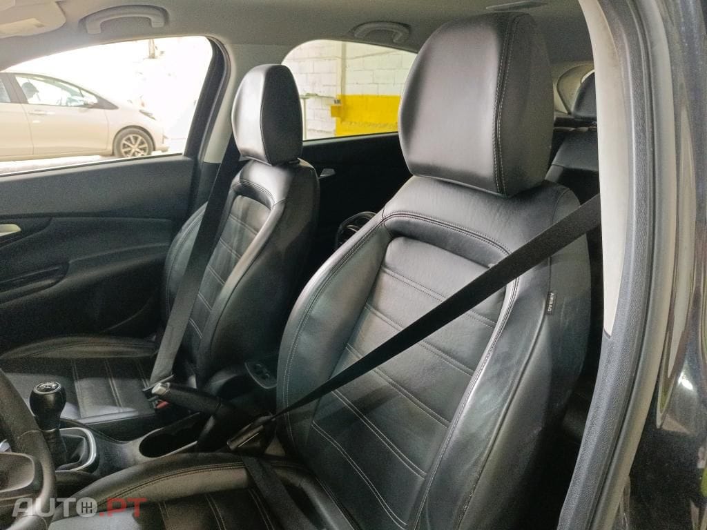Fiat Tipo 1.3 M-Jet Lounge