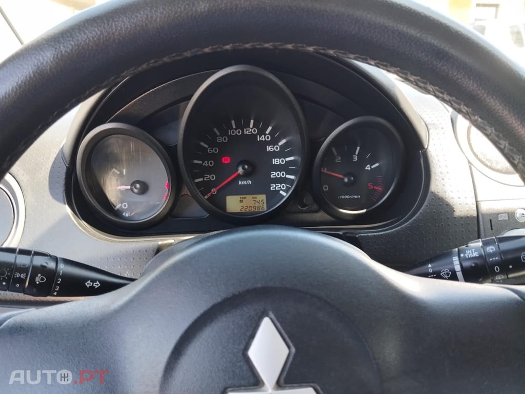 Mitsubishi Colt cz3 van