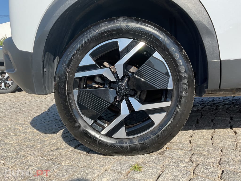 Peugeot 2008 1.2 PureTech Allure Pack
