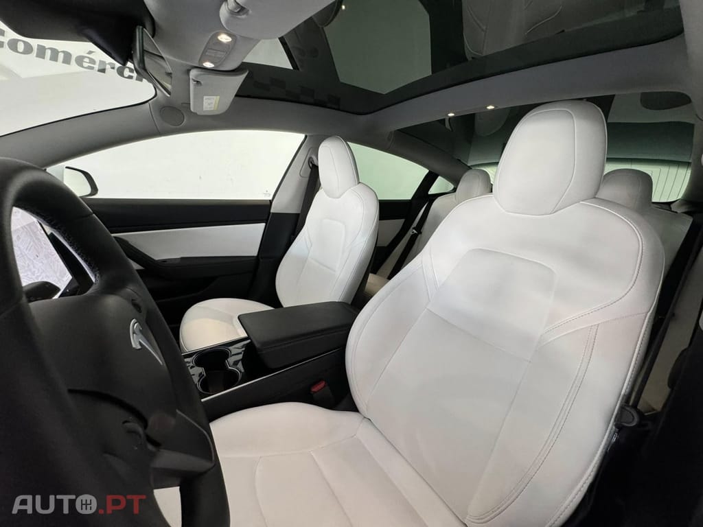 Tesla Model 3 Standard Range Plus RWD