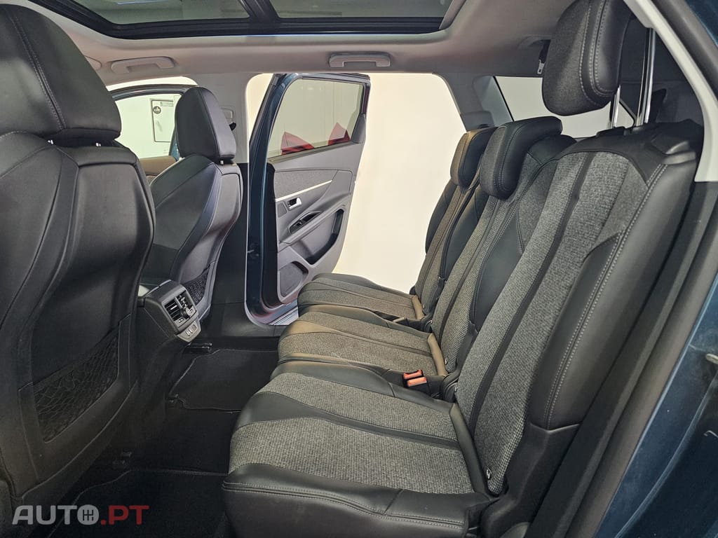 Peugeot 5008 1.5 BlueHDi Allure EAT8