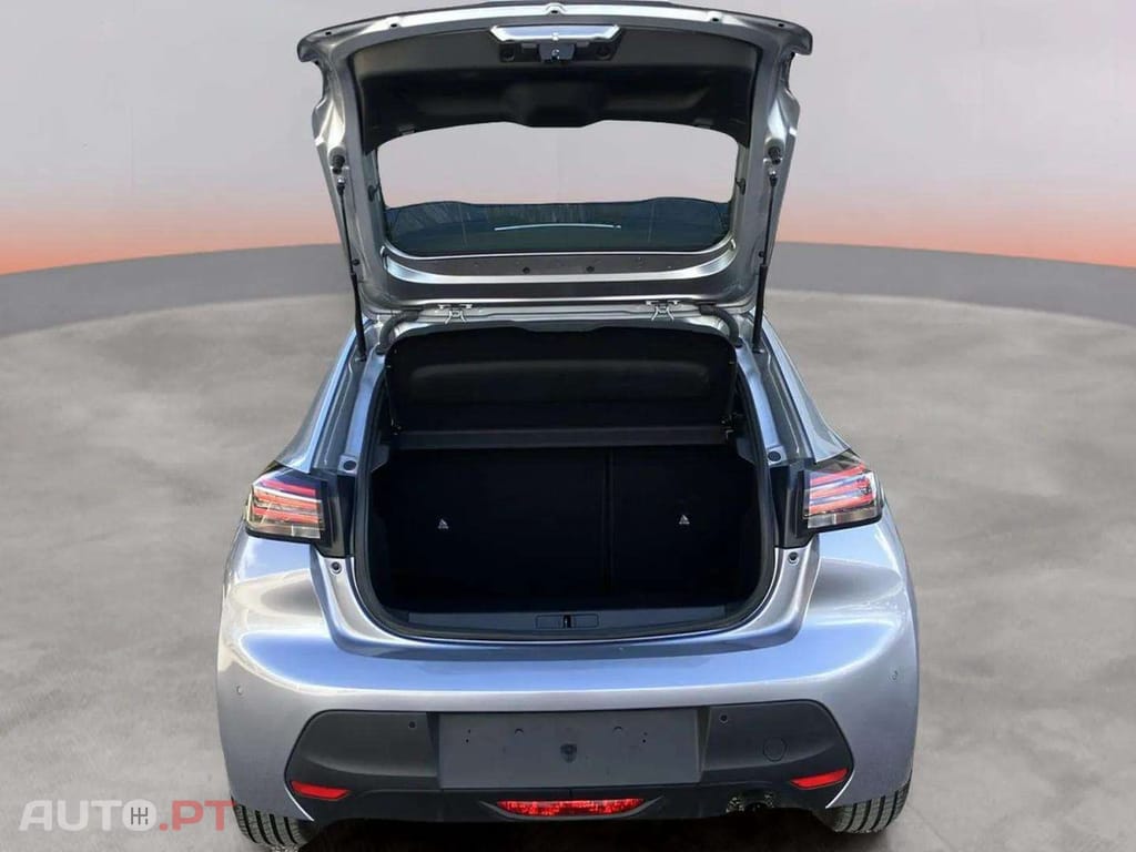 Peugeot 208 1.2 Hybrid Style e-DCS6