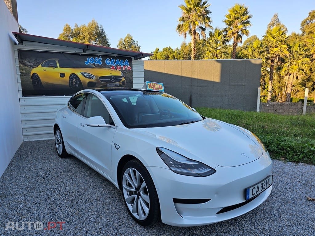 Tesla Model 3 Standard Range Plus RWD