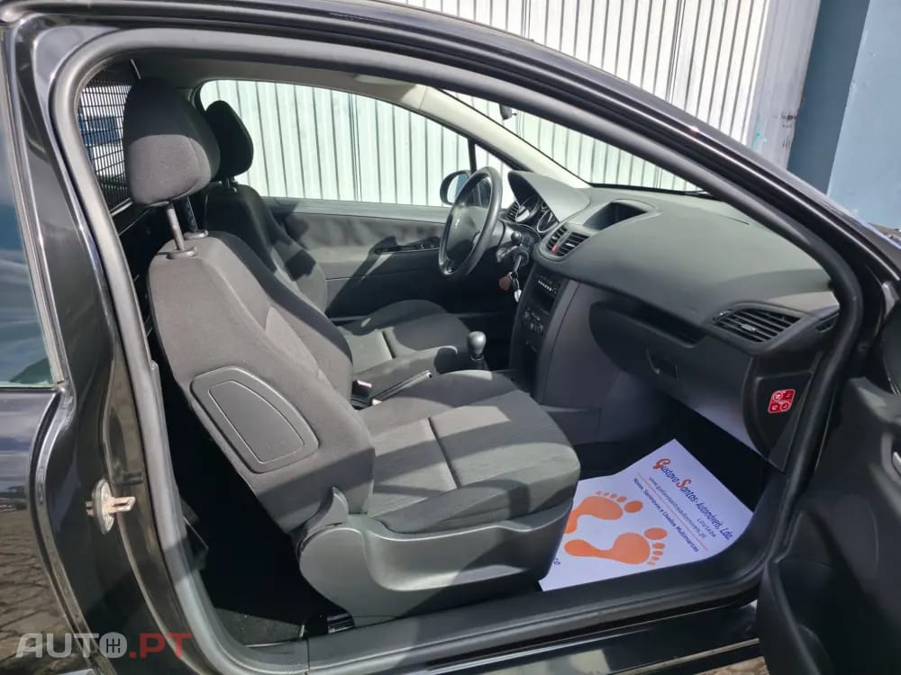 Peugeot 207 XAD
